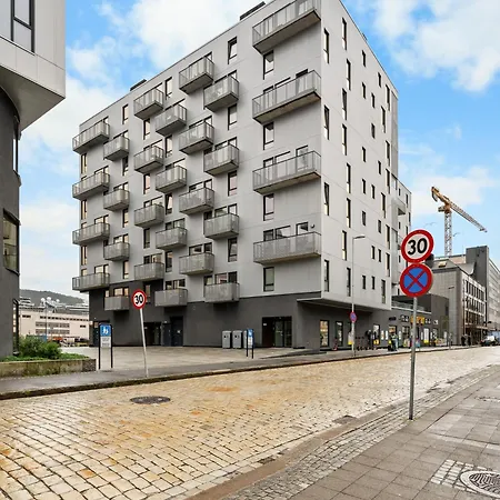 Lägenhet Modern & Spacious *