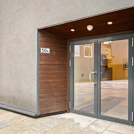 Διαμέρισμα Modern & Spacious *